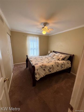 655 Sherry Drive, Lake Orion, MI 48362