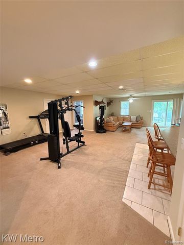 655 Sherry Drive, Lake Orion, MI 48362
