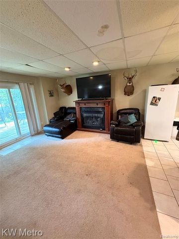 655 Sherry Drive, Lake Orion, MI 48362