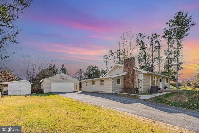 315 JAMES ROAD, Carlisle, PA 17013