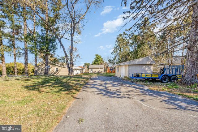 315 JAMES ROAD, Carlisle, PA 17013