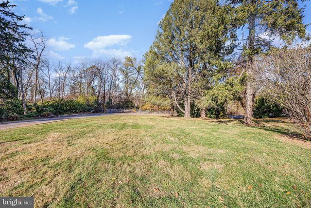 315 JAMES ROAD, Carlisle, PA 17013