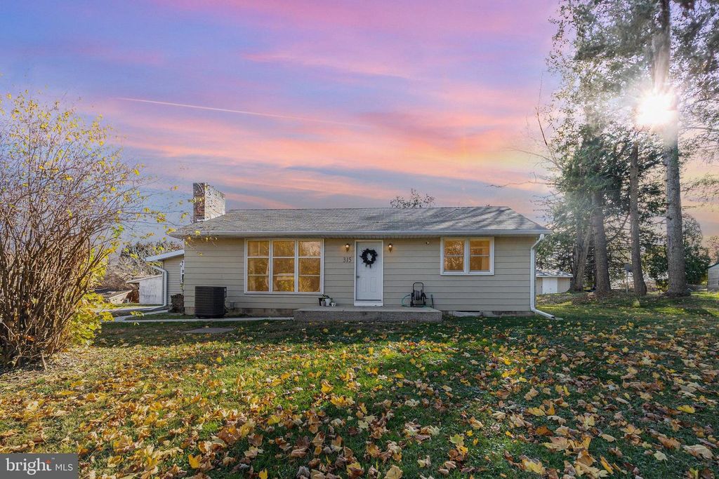 315 JAMES ROAD, Carlisle, PA 17013