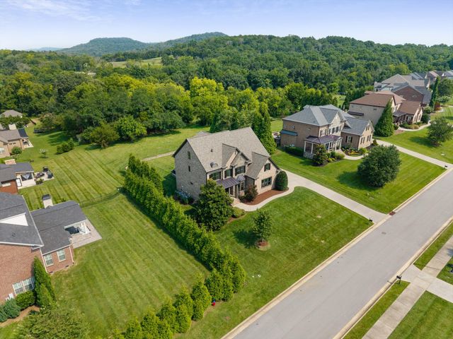 9516 Elgin Way, Brentwood, TN 37027