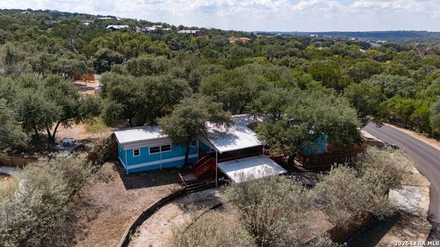1301 Skylark, Canyon Lake, TX 78133