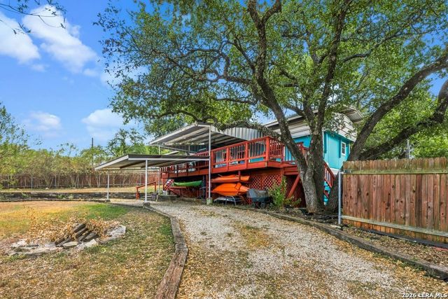 1301 Skylark, Canyon Lake, TX 78133