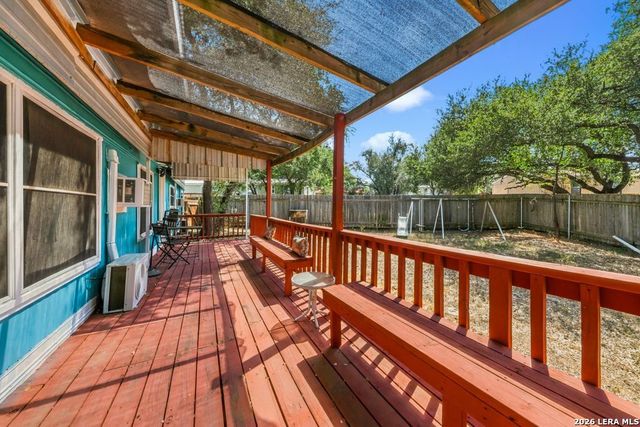 1301 Skylark, Canyon Lake, TX 78133