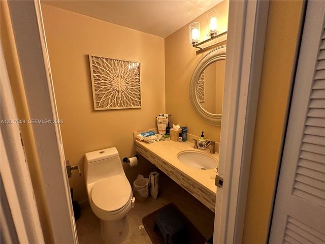 1950 S Ocean Dr 4B, Hallandale Beach, FL 33009
