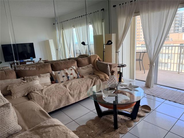 1950 S Ocean Dr 4B, Hallandale Beach, FL 33009