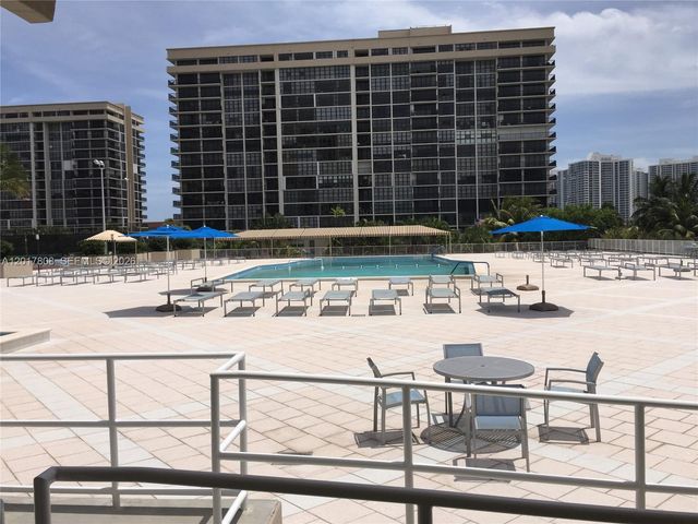 1950 S Ocean Dr 4B, Hallandale Beach, FL 33009