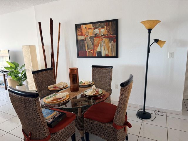 1950 S Ocean Dr 4B, Hallandale Beach, FL 33009