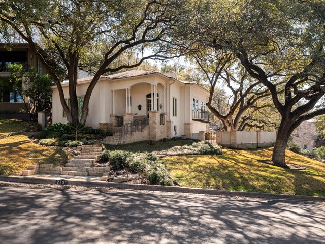 2701 Scenic DR, Austin, TX 78703