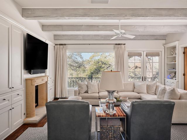 2701 Scenic DR, Austin, TX 78703