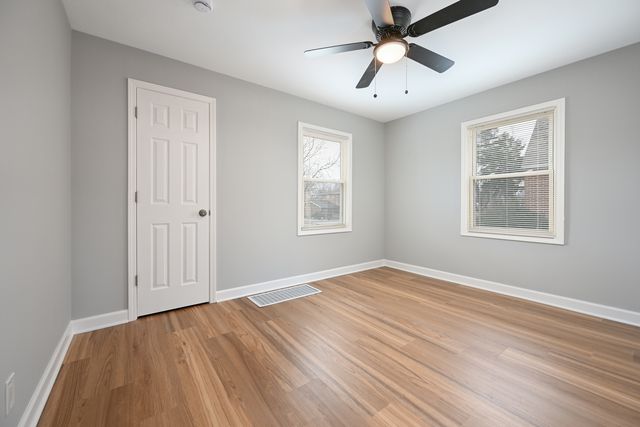 2316 N Hawthorne Avenue, Melrose Park, IL 60164