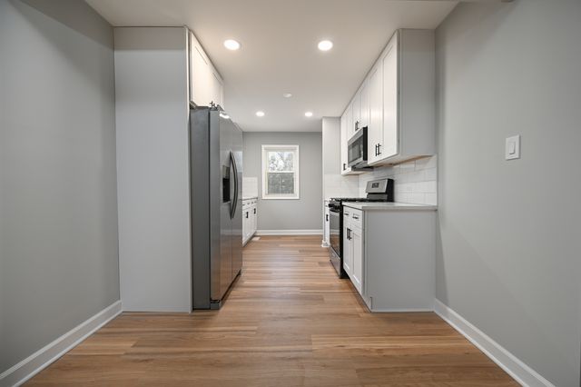 2316 N Hawthorne Avenue, Melrose Park, IL 60164