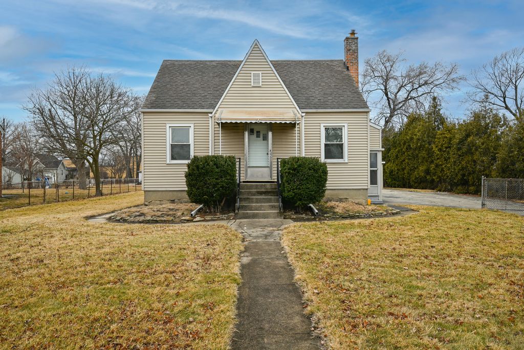 2316 N Hawthorne Avenue, Melrose Park, IL 60164