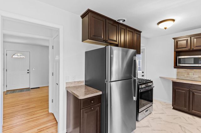5840 Russell Avenue S, Minneapolis, MN 55410