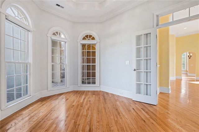 5035 Guilford Forest Drive SW, Atlanta, GA 30331