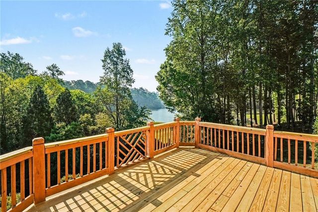 5035 Guilford Forest Drive SW, Atlanta, GA 30331