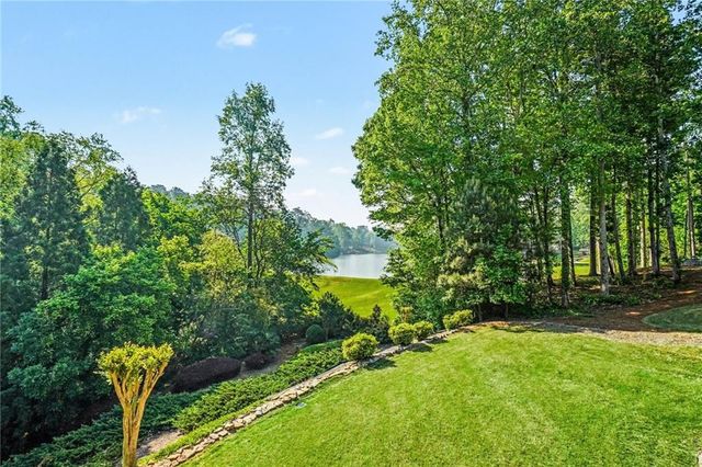 5035 Guilford Forest Drive SW, Atlanta, GA 30331