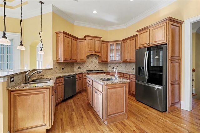 5035 Guilford Forest Drive SW, Atlanta, GA 30331