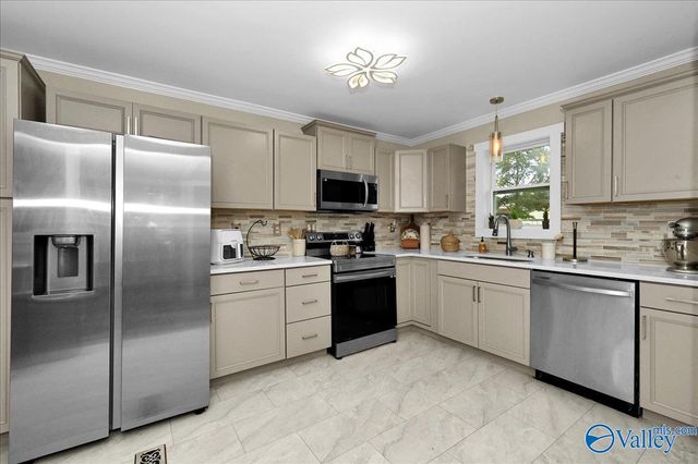 106 County Road 404, Cullman, AL 35087