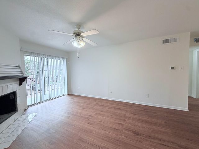 9350 Country Creek Drive 47, Houston, TX 77036