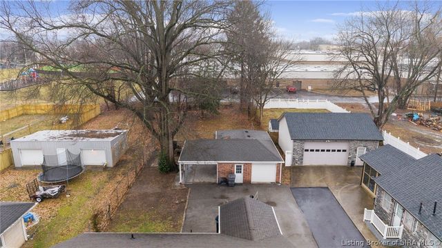 106 E Maple Court, Clarksville, IN 47129