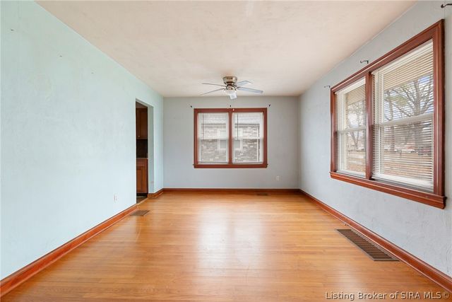 106 E Maple Court, Clarksville, IN 47129