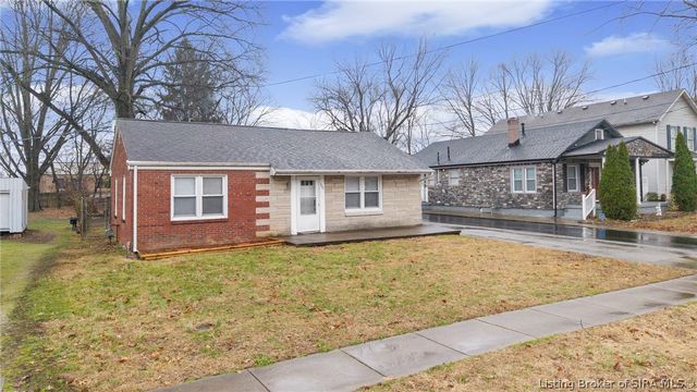 106 E Maple Court, Clarksville, IN 47129