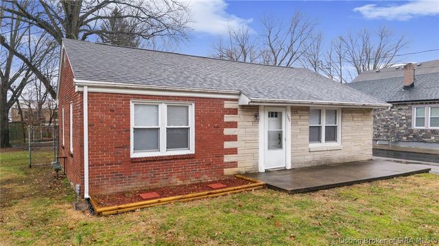 106 E Maple Court, Clarksville, IN 47129