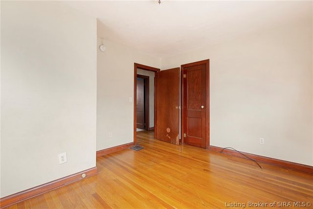 106 E Maple Court, Clarksville, IN 47129