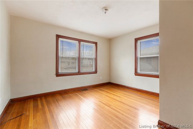 106 E Maple Court, Clarksville, IN 47129