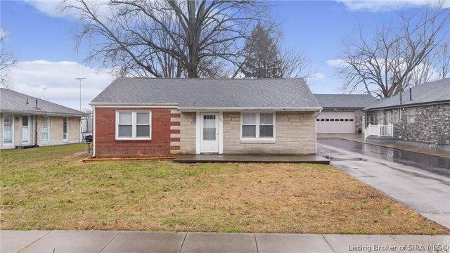 106 E Maple Court, Clarksville, IN 47129