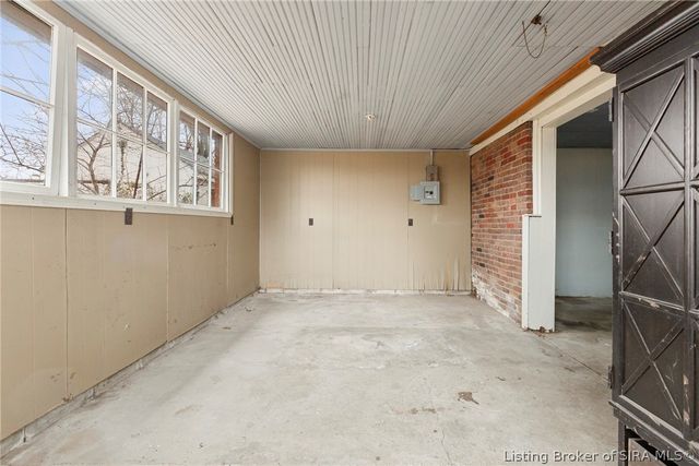 106 E Maple Court, Clarksville, IN 47129