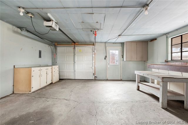 106 E Maple Court, Clarksville, IN 47129