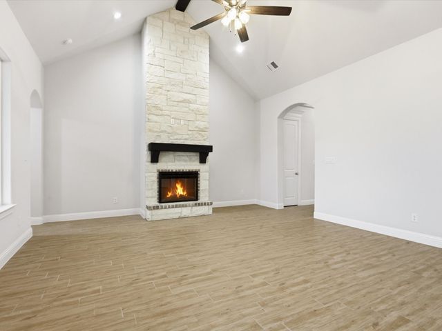 11601 Caracal Drive, Godley, TX 76044