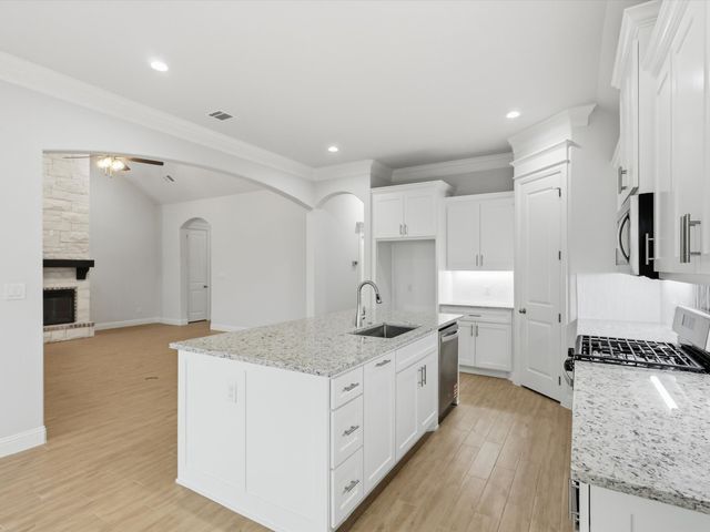 11601 Caracal Drive, Godley, TX 76044