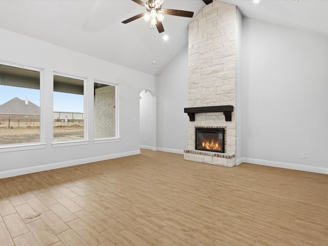 11601 Caracal Drive, Godley, TX 76044