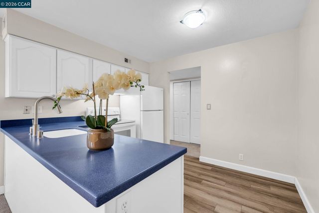 1812 Cole Ave 4, Walnut Creek, CA 94596