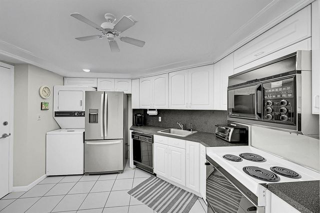 701 E Camino Real 4b, Boca Raton, FL 33432