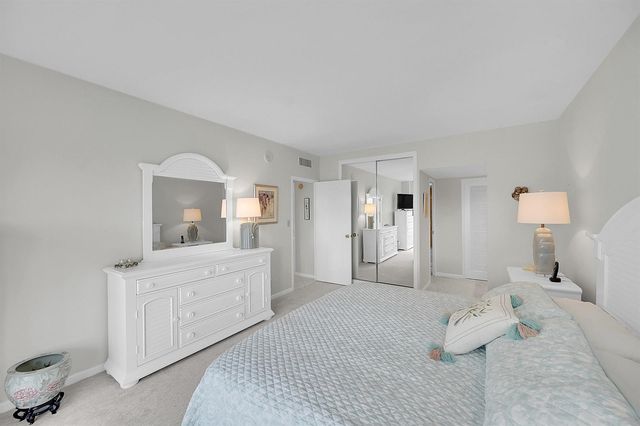 701 E Camino Real 4b, Boca Raton, FL 33432