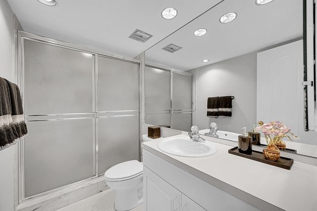 701 E Camino Real 4b, Boca Raton, FL 33432