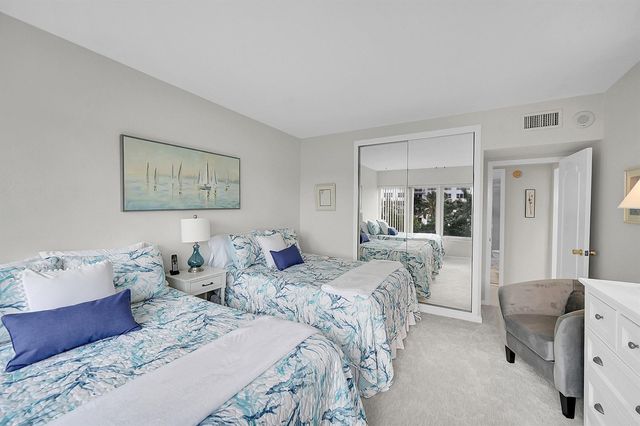 701 E Camino Real 4b, Boca Raton, FL 33432