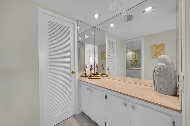 701 E Camino Real 4b, Boca Raton, FL 33432