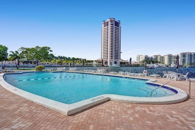 701 E Camino Real 4b, Boca Raton, FL 33432