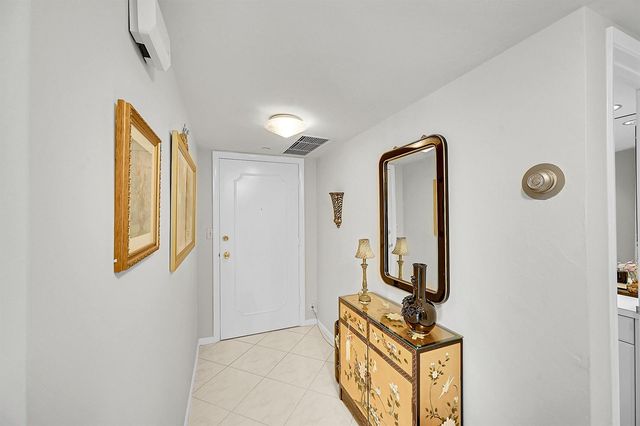 701 E Camino Real 4b, Boca Raton, FL 33432