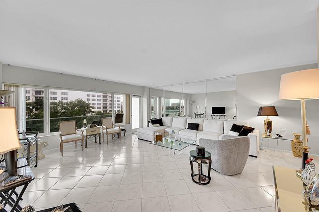 701 E Camino Real 4b, Boca Raton, FL 33432