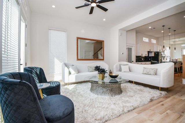 5609 Val Verde Street C, Houston, TX 77057