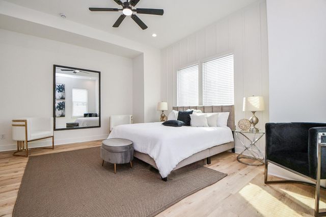 5609 Val Verde Street C, Houston, TX 77057